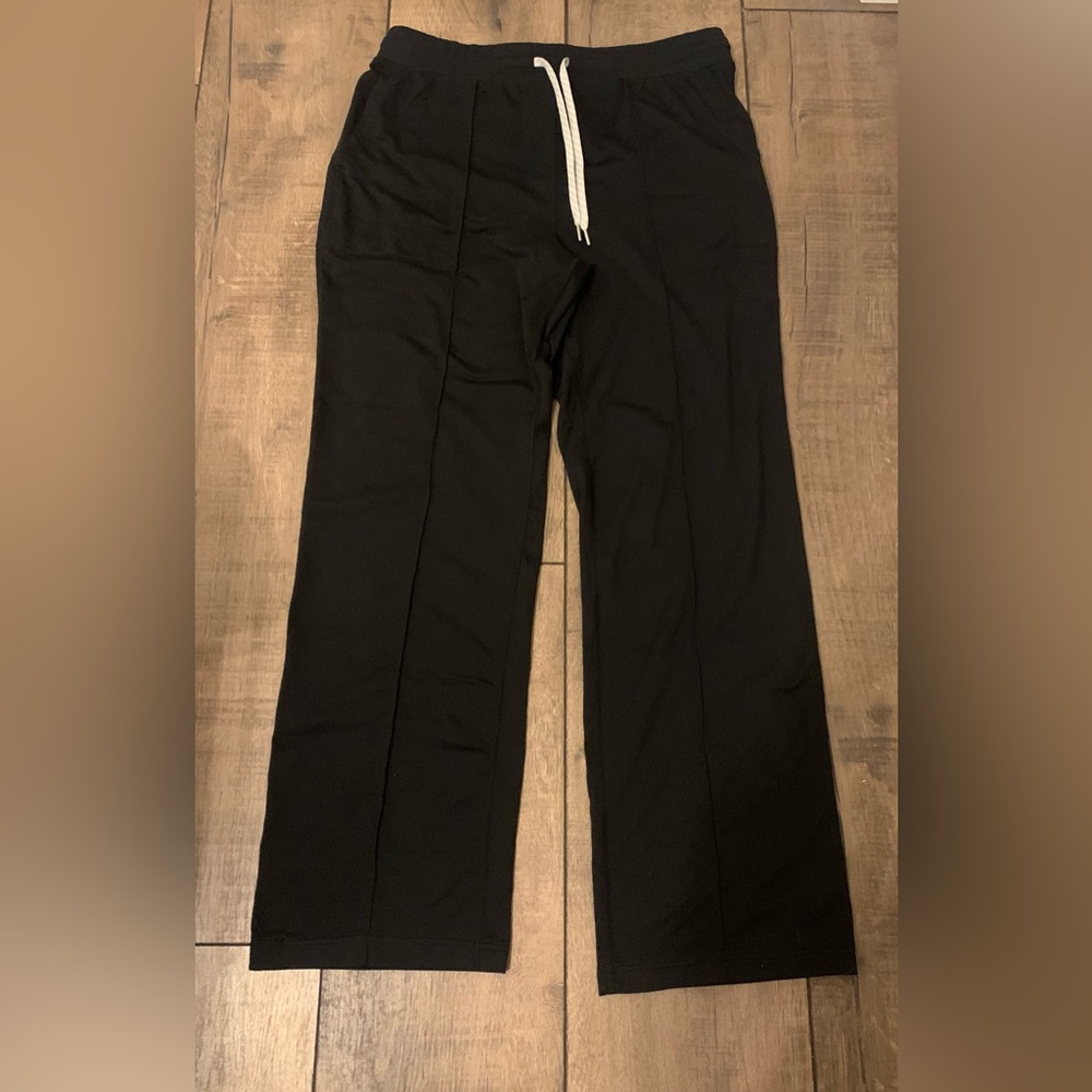 Vuori Halo wide leg pants